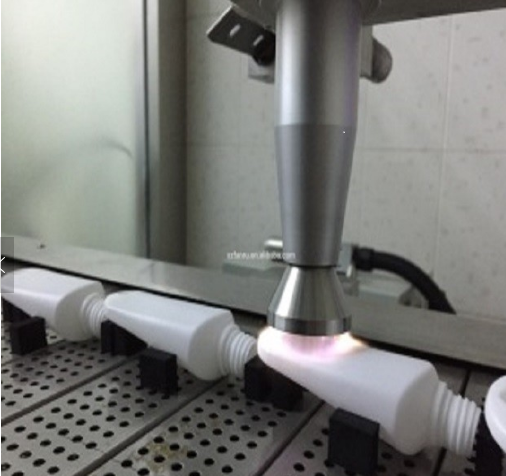 等離子清洗塑料瓶，噴碼前處理-金鉑利萊科技